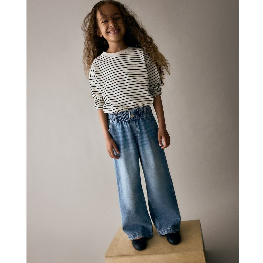 H&M Wide Leg Paper-Bag Jeans in Size 4T Demin Blue $24.99